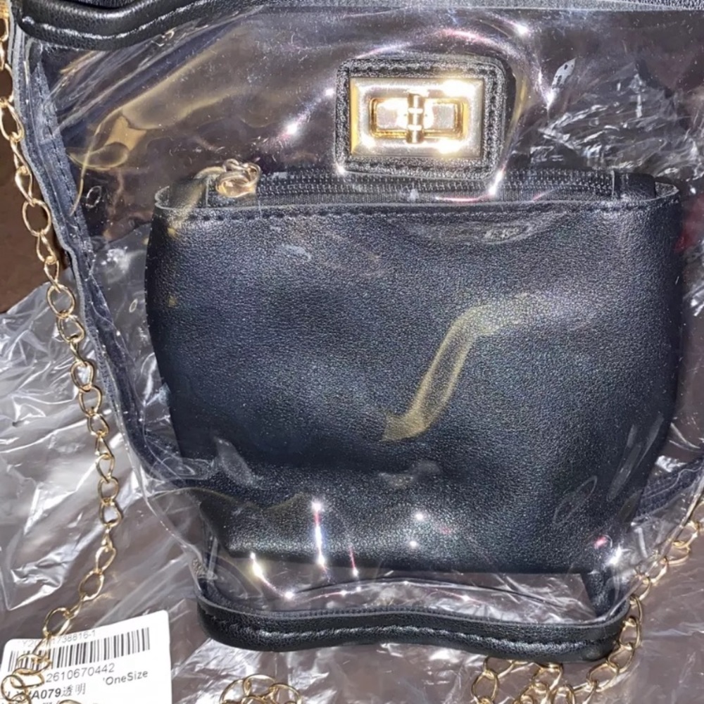Lady’s Purse w/ Black Trim & Black inside pouch.